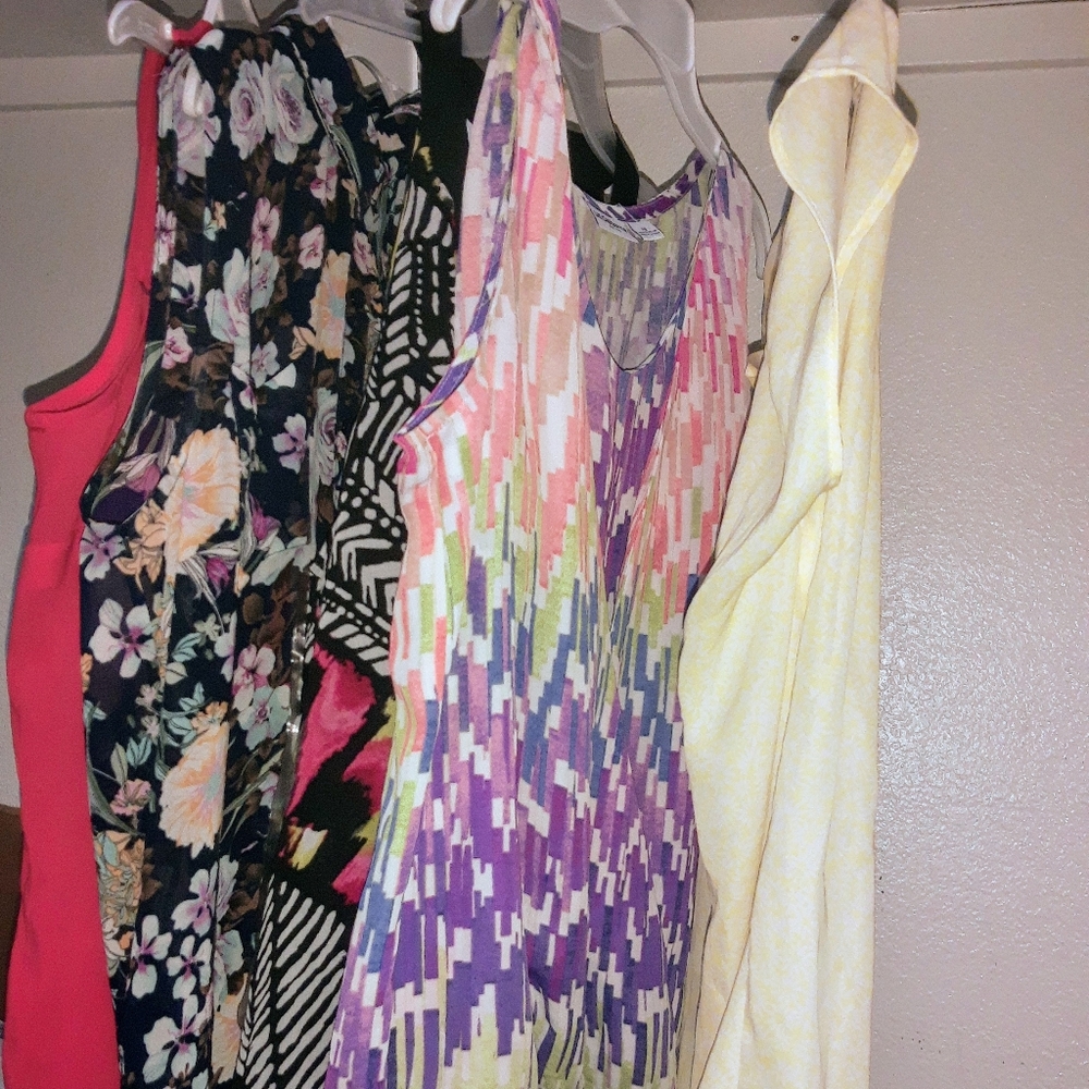 Small Chiffon Tops 5pc Bundle - image 1